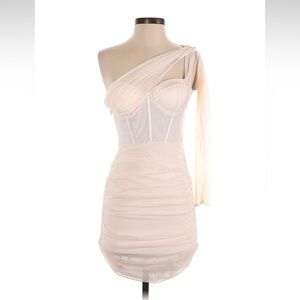 NWT Sz 4 Oh Polly mini body con dress. Very light pink.